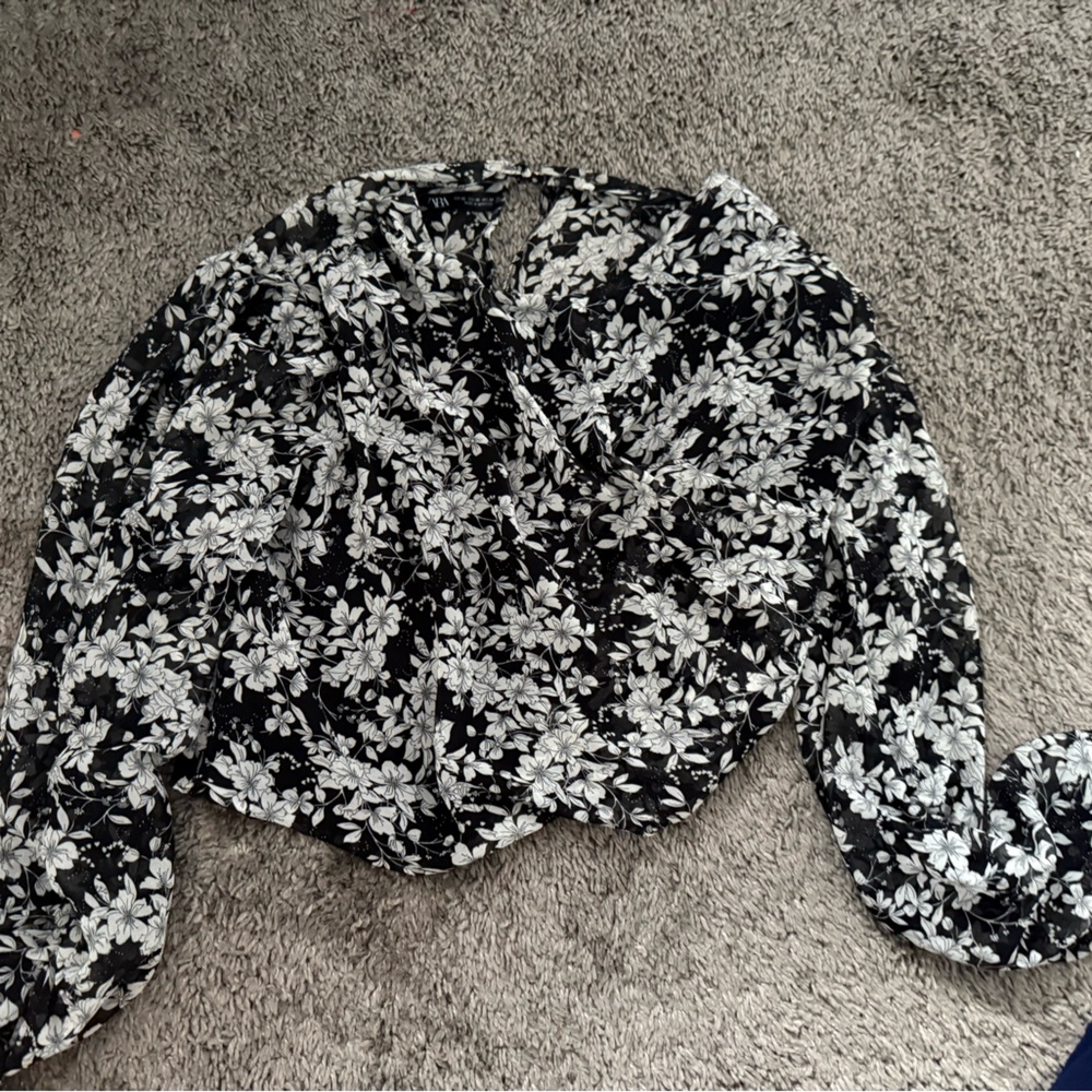 Floral Black and White Crop Top